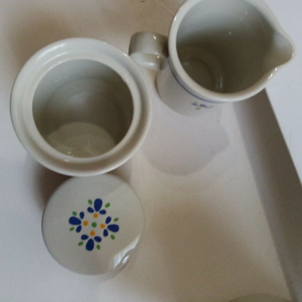 Vintage Avon Blue Floral Ceramic Creamer and Lidded Sugar Bowl‎ Set White